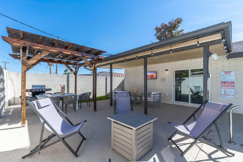 Cozy-Perfect Location-Private Pool-Heat Optional- Spring Training-Gcu Villa Phoenix Buitenkant foto